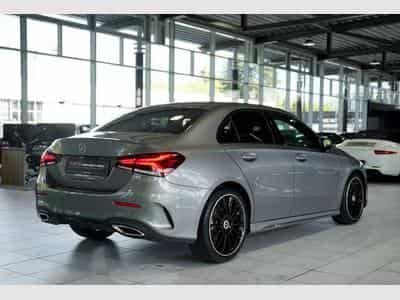 Mercedes A 200 Limousine AMG Line *2.H *19 *Night*Kamera (2022) - Foto 9