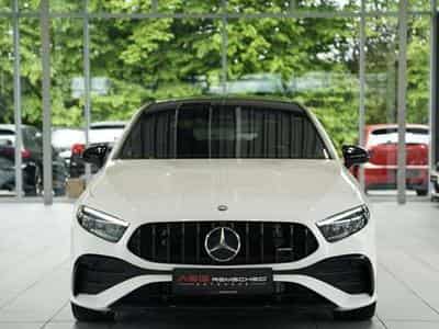 Mercedes A 35 AMG 4M Limousine *1.H *Memory *Pano *Night (2025) - Foto 3