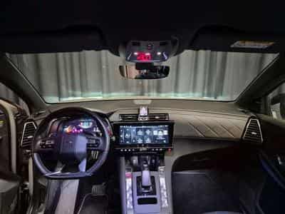 DS Automobiles DS7 DS7 E-TENSE 225 RIVOLI (2024) - Foto 9