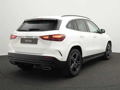 Mercedes GLA 200 d AMG-Line Multi+Kamera+Night+19"+AHK (2025) - Foto 3