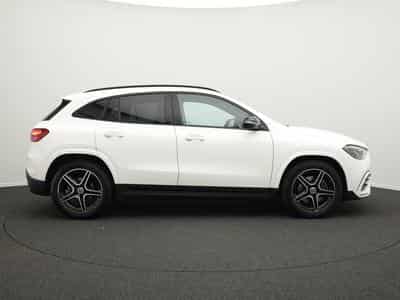 Mercedes GLA 200 d AMG-Line Multi+Kamera+Night+19"+AHK (2025) - Foto 5