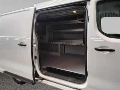Peugeot Expert 2.0 BlueHDi EAT8 L2 NAVI CLIM / TEL / PDC AV-AR (2023) - Foto 13