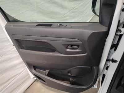 Peugeot Expert 2.0 BlueHDi EAT8 L2 NAVI CLIM / TEL / PDC AV-AR (2023) - Foto 15