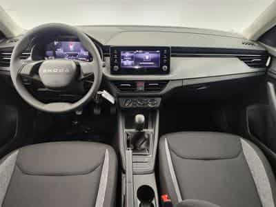 Skoda Scala 1.0 TSI 95cv Clever CARPLAY / FULL LED / PDC AR (2026) - Foto 8