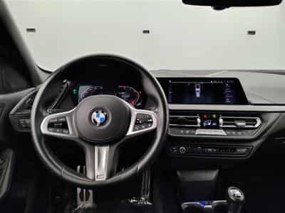 BMW 118 i Pack M Navi Cockpit / Led/ PDC+Caméra (2022) - Foto 9