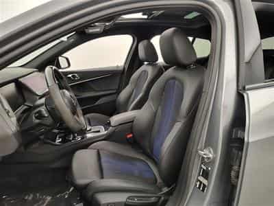 BMW 116 iA PACK M *NAVI/FULL LED/TOIT PANO/PDC AV ARR* (2023) - Foto 7