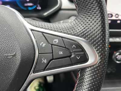 Renault Captur 1.6 E-TECH HYBRIDE 145 RS LINE (2022) - Foto 15