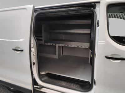 Peugeot Expert 2.0 BlueHDi EAT8 L2 NAVI CLIM / TEL / PDC AV-AR (2023) - Foto 13