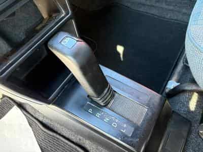 Fiat Uno 1.1 BVA (1991) - Foto 9