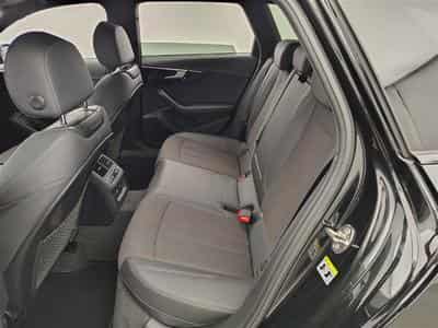 Audi A4 Avant 35 TFSI S-Tronic S-line Compétition (2024) - Foto 13