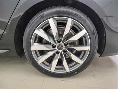 Audi A4 Avant 35 TFSI S-Tronic S-line Compétition (2024) - Foto 6
