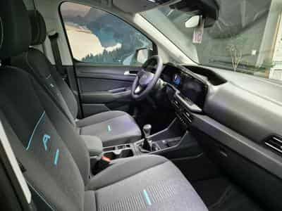 Ford Tourneo Active 2.0 Ecoblue 122cv M6 AWD (2026) - Foto 7