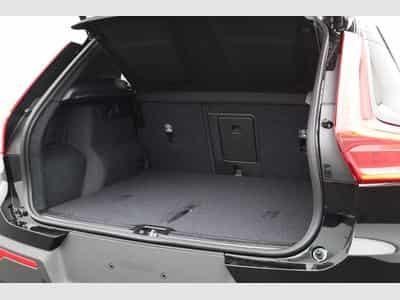 Volvo XC40 Black Edition Plus (2026) - Foto 14