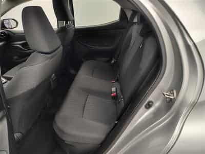 Toyota Yaris 1.5i VVT-i Hybrid E-CVT CARPLAY / CLIM (2025) - Foto 13