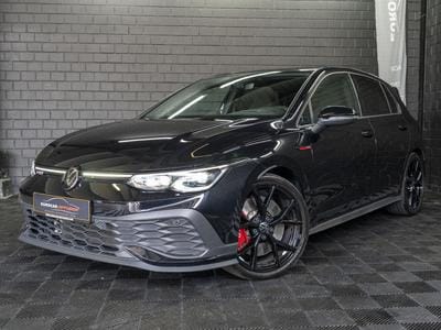 VW Golf (2024) - Foto 1