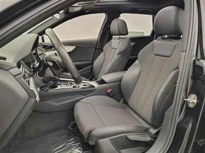 Audi A4 Avant 35 TFSI S-Line Competition S-Tronic Navi / Led / Pano (2024) - Foto 7