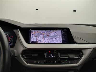 BMW 118 118iA Business Line NAVI/FULL LED/JA17/PDC AV AR (2022) - Foto 11