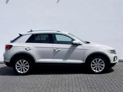 VW T-Roc T-Roc 1.5 TSI /LED/ACC/CARPLAY/1.HAND/GARANTIE/ (2025) - Foto 4