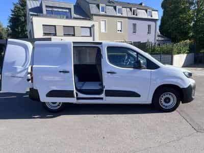 Peugeot Partner 1.5 BlueHdi 100cv Clim - PDC AR - Car Play - !!! NEUF !!! (2026) - Foto 7