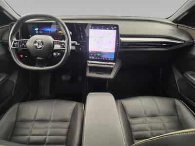 Renault Megane 40kWh Iconic NAVI / FULL LED / CUIR / CAMERA / JA 20" (2023) - Foto 8