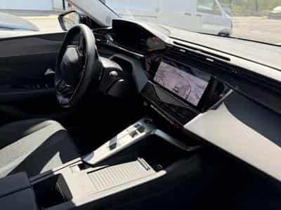 Peugeot 308 1.2 Hybride 145 ALLURE e-DCS6 (2025) - Foto 15