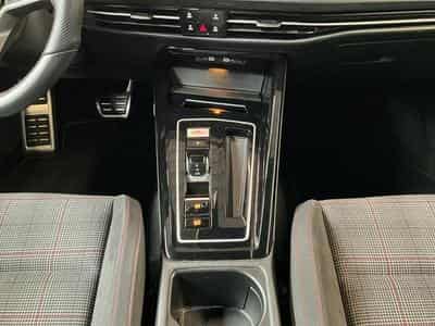 VW Golf GTI+DSG+Black-Style+Matrix-LED+Navi (2024) - Foto 12