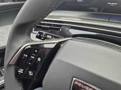 Peugeot 3008 1.2 HYBRID 145 ALLURE BUSINESS E-DCS6 (2025) - Foto 15