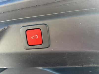 Peugeot 3008 1.2 HYBRID 145 GT E-DCS6 (2025) - Foto 11