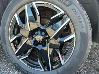 Peugeot 3008 1.2 HYBRID 145 GT E-DCS6 (2025) - Foto 9