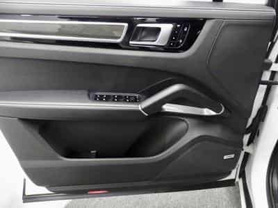 Porsche Cayenne 4.0 TURBO PSCB SPORT DESIGN CARBON APPROVED Hinterradlenkung (2019) - Foto 14