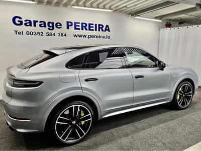 Porsche Cayenne COUPE TURBO S E-HYBRID KERAMIK SPORT PAKET PACK CHRONO (2020) - Foto 3