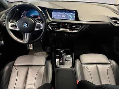 BMW 118 118i Hatch (2024) - Foto 11