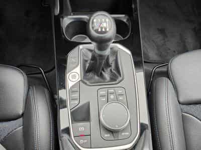 BMW 118 118I PACK M GPS CAMERA CARPLAY SIEGES CHAUFFANTS (2021) - Foto 12