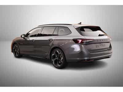 Skoda Superb 2.0 TSi DSG 204 Sportline (2025) - Foto 4