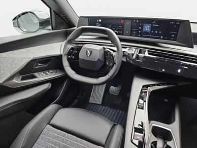 Peugeot 5008 1.2 PureTech 146 e-DSC6 ALLURE (2025) - Foto 8