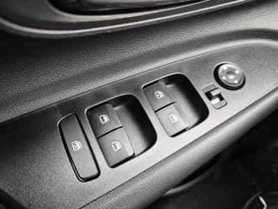 Hyundai i20 1.0T-GDI 90 AT Trend (2026) - Foto 8
