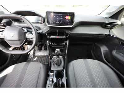 Peugeot 208 1.2 PureTech 101 Allure (2025) - Foto 6