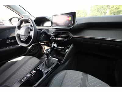 Peugeot 208 1.2 PureTech 101 Allure (2025) - Foto 7