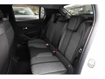 Peugeot 208 1.2 PureTech 101 Allure (2025) - Foto 9