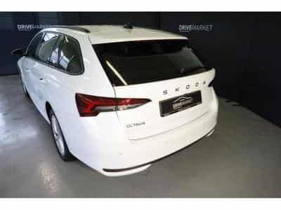 Skoda Octavia Selection (2025) - Foto 13