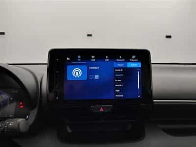 Toyota Yaris 1.5i VVT-i Hybrid E-CVT Design CARPLAY / LED / CAMERA / JA16 (2026) - Foto 11