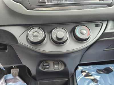 Toyota Yaris 1.3 VVT-I GPS BLUETOOTH CLIMATISATION (2016) - Foto 14