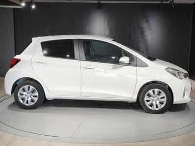 Toyota Yaris 1.3 VVT-I GPS BLUETOOTH CLIMATISATION (2016) - Foto 2
