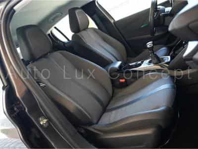 Peugeot 208 1.2 PureTech 100 S&S Allure Pack (2022) - Foto 9