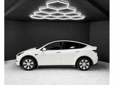Tesla Model Y RWD (2023) - Foto 2