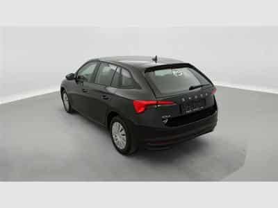 Skoda Scala 1.0 TSI 95cv Clever CARPLAY / FULL LED / PDC AR (2026) - Foto 2