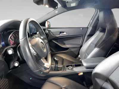 Mercedes GLA 200 GLA d DCT PACK URBAN (2017) - Foto 4