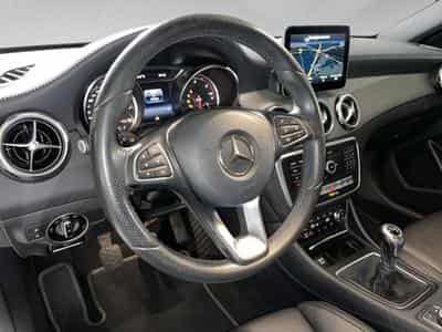 Mercedes GLA 200 GLA d DCT PACK URBAN (2017) - Foto 8
