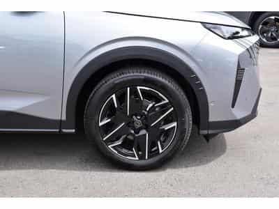 Peugeot 5008 Hybrid 145 Allure e-DCS6 ACC CAM360 JA19 NEUF (2026) - Foto 5