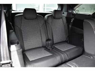 Peugeot 5008 Hybrid 145 Allure e-DCS6 ACC CAM360 JA19 NEUF (2026) - Foto 9